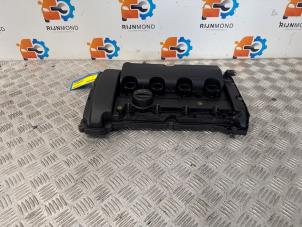 Gebruikte Kleppendeksel Peugeot 308 CC (4B) 1.6 16V THP 150 Prijs € 100,00 Margeregeling aangeboden door Autodemontage Rijnmond BV