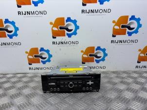 Gebruikte Radio CD Speler Peugeot 308 CC (4B) 1.6 16V THP 150 Prijs op aanvraag aangeboden door Autodemontage Rijnmond BV