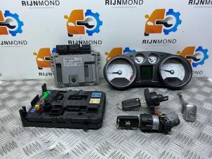 Gebruikte Kontaktslot + computer Peugeot 308 CC (4B) 1.6 16V THP 150 Prijs op aanvraag aangeboden door Autodemontage Rijnmond BV