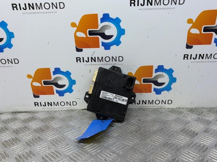 Gebruikte Computer Body Control Renault Trafic (1FL/2FL/3FL/4FL) 1.6 dCi 90 Prijs € 39,99 Margeregeling aangeboden door Autodemontage Rijnmond BV