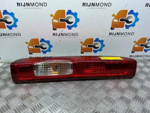 Gebruikte Achterlicht links Opel Vivaro 2.0 CDTI Prijs € 39,99 Margeregeling aangeboden door Autodemontage Rijnmond BV