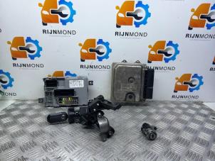 Gebruikte Kontaktslot + computer Opel Combo 1.3 CDTI 16V ecoFlex Prijs op aanvraag aangeboden door Autodemontage Rijnmond BV