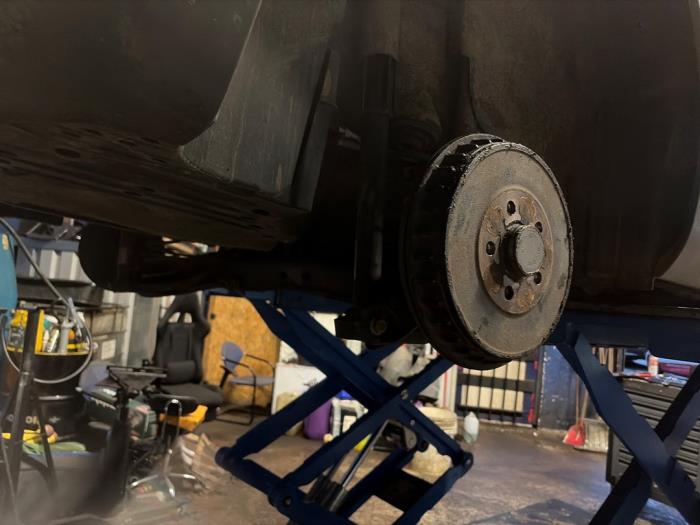 Achteras voorwielaandrijving van een Seat Arona (KJX) 1.0 TSI 12V 2021