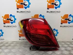 Gebruikte Achterlicht links Toyota Yaris III (P13) 1.33 16V Dual VVT-I Prijs € 72,59 Inclusief btw aangeboden door Autodemontage Rijnmond BV