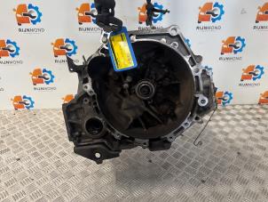 Gebruikte Versnellingsbak Toyota Yaris III (P13) 1.33 16V Dual VVT-I Prijs op aanvraag aangeboden door Autodemontage Rijnmond BV