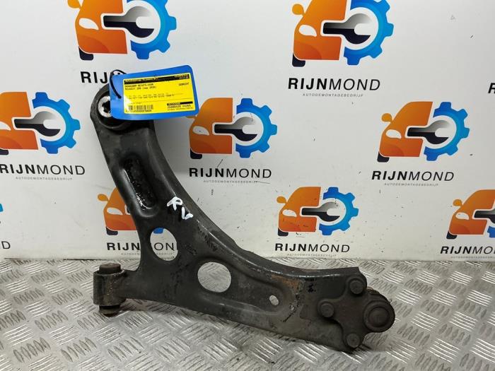 Draagarm rechts-voor van een Peugeot 208 II (UB/UH/UP) 1.2 Vti 12V PureTech 100 2020
