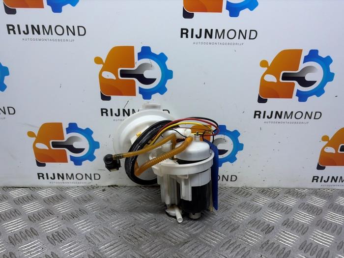 Gebruikte Tank element Pomp Audi A4 Avant (B9) 1.4 TFSI 16V Prijs € 49,99 Margeregeling aangeboden door Autodemontage Rijnmond BV