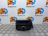 Radio CD Speler van een Chevrolet Spark (M300) 1.0 16V Bifuel 2011