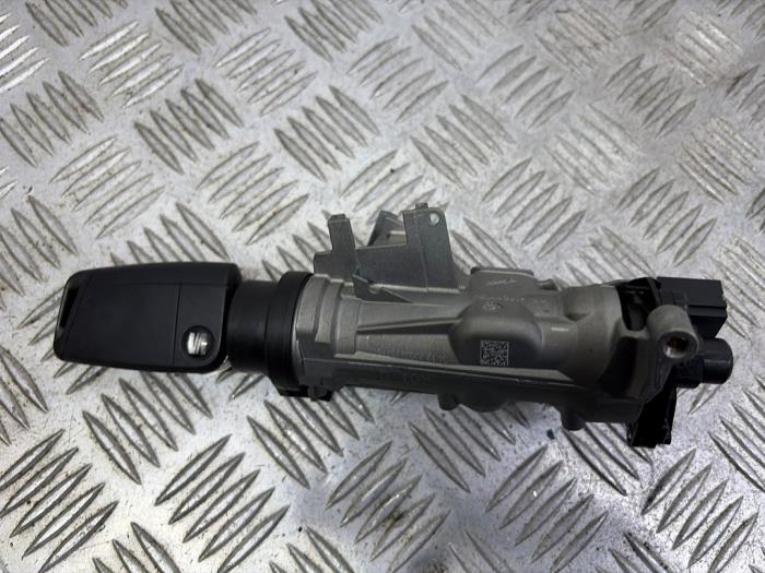 Sleutel+Contactslot van een Seat Arona (KJX) 1.0 TSI 12V 2021