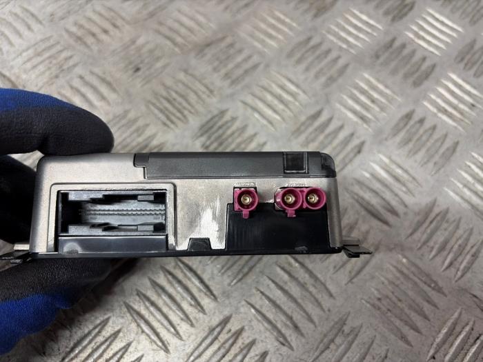 WiFi module van een Seat Arona (KJX) 1.0 TSI 12V 2021