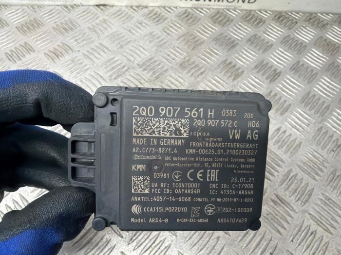 ACC Sensor (afstand) van een Seat Arona (KJX) 1.0 TSI 12V 2021