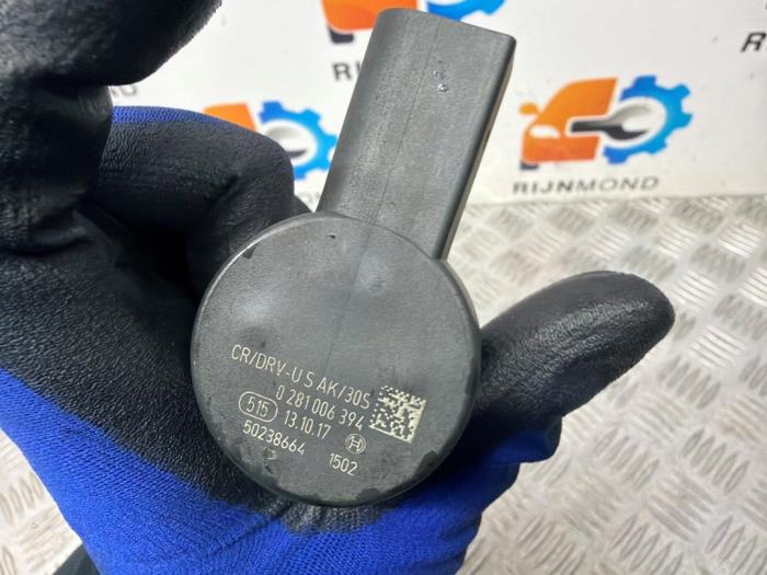 Brandstofdruk sensor van een BMW 5 serie (G30) 530d 3.0 TwinPower Turbo 24V 2018