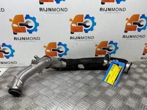 Gebruikte Intercooler Buis Mercedes E (W213) E-220d 2.0 Turbo 16V Prijs € 30,24 Inclusief btw aangeboden door Autodemontage Rijnmond BV