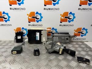 Gebruikte Kontaktslot + computer Toyota Yaris III (P13) 1.33 16V Dual VVT-I Prijs op aanvraag aangeboden door Autodemontage Rijnmond BV