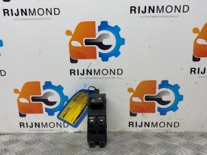 Gebruikte Elektrisch Raam Schakelaar Kia Picanto (TA) 1.0 12V Prijs op aanvraag aangeboden door Autodemontage Rijnmond BV