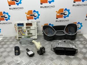 Gebruikte Kontaktslot + computer Ford Focus 3 1.0 Ti-VCT EcoBoost 12V 100 Prijs op aanvraag aangeboden door Autodemontage Rijnmond BV