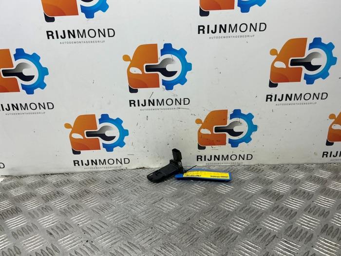 Gebruikte Luchtmassameter Ford Focus 3 1.0 Ti-VCT EcoBoost 12V 100 Prijs € 9,99 Margeregeling aangeboden door Autodemontage Rijnmond BV