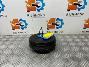 Gebruikte Krukas Poelie Jaguar XE 2.0d 180 16V Prijs op aanvraag aangeboden door Autodemontage Rijnmond BV