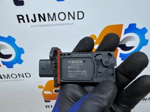 Gebruikte Luchtmassameter BMW 5 serie (G30) 520e 2.0 Turbo 16V Prijs € 19,99 Margeregeling aangeboden door Autodemontage Rijnmond BV