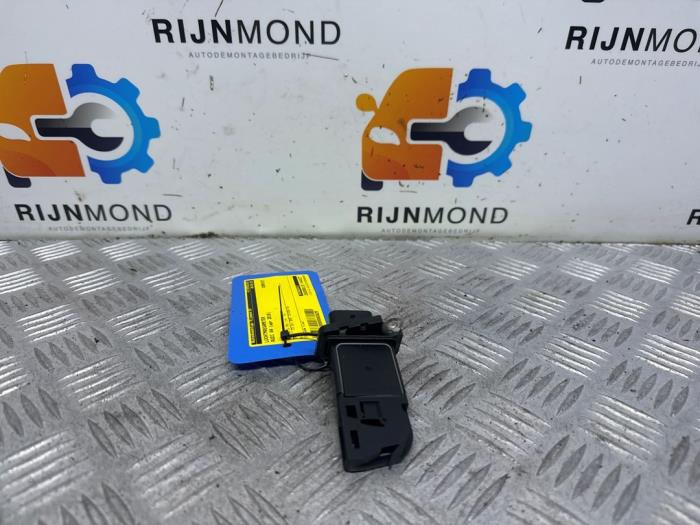 Gebruikte Luchtmassameter Audi A4 Avant (B9) 3.0 TDI V6 24V Quattro Prijs € 14,99 Margeregeling aangeboden door Autodemontage Rijnmond BV