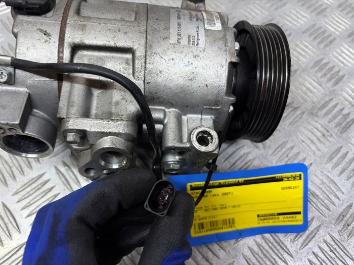 Pomp Airco van een Audi A4 (B7) 2.0 TFSI 20V 2007