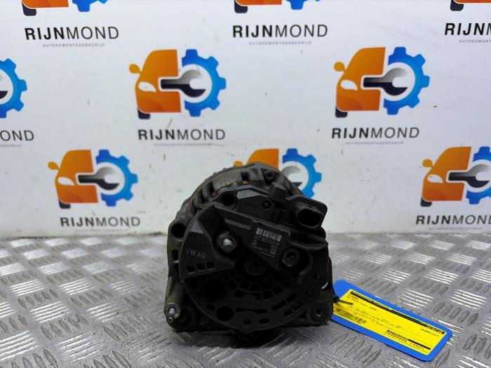Gebruikte Dynamo Volkswagen Polo IV (9N1/2/3) 1.4 16V 75 Prijs € 19,99 Margeregeling aangeboden door Autodemontage Rijnmond BV