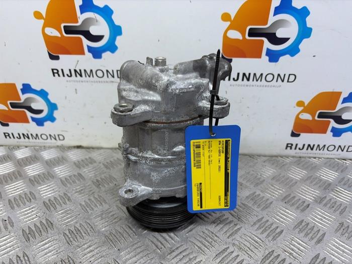Gebruikte Aircopomp BMW 1 serie (F40) 120d TwinPower Turbo 2.0 16V Prijs € 99,99 Margeregeling aangeboden door Autodemontage Rijnmond BV