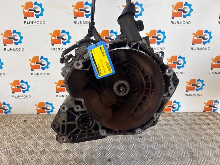 Gebruikte Automaatbak Opel Corsa C (F08/68) 1.2 16V Prijs op aanvraag aangeboden door Autodemontage Rijnmond BV