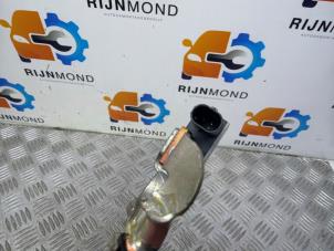 Accu sensor van een BMW 4 serie (F32) 420d 2.0 16V 2014