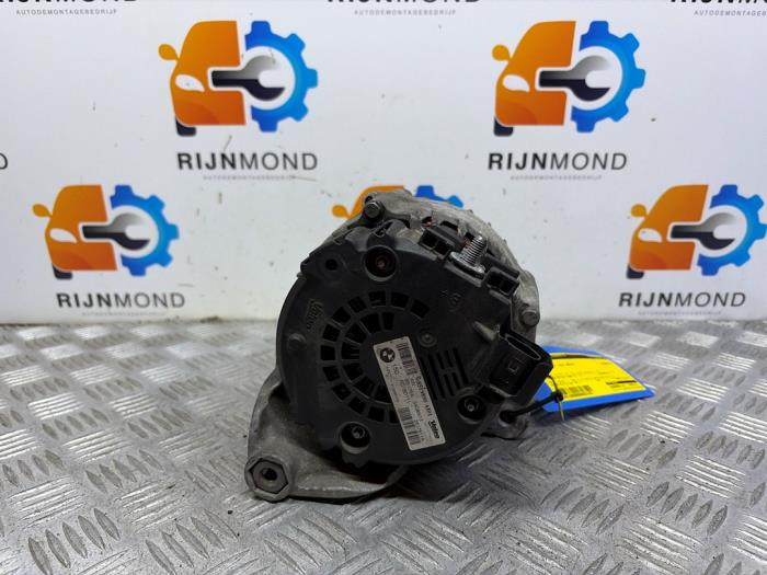 Gebruikte Dynamo BMW 3 serie Touring (F31) 316d 2.0 16V Prijs € 39,99 Margeregeling aangeboden door Autodemontage Rijnmond BV