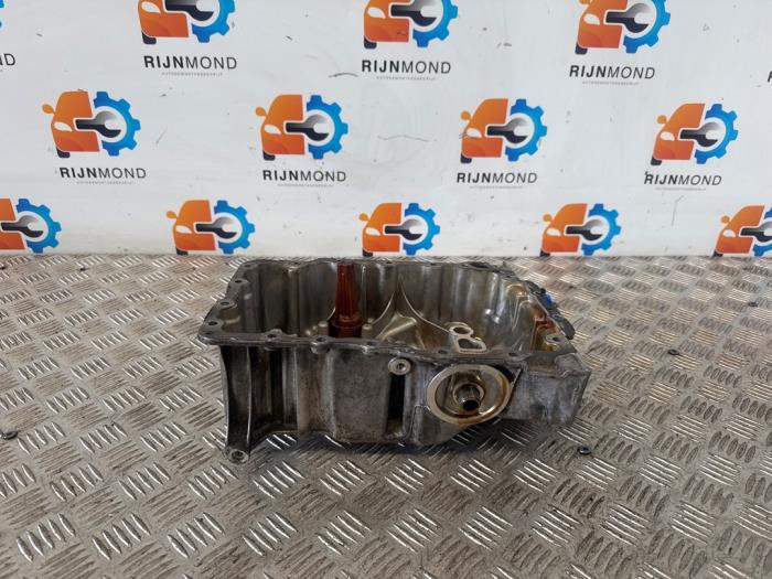 Gebruikte Carterpan Seat Arona (KJX) 1.0 TSI 12V Prijs op aanvraag aangeboden door Autodemontage Rijnmond BV