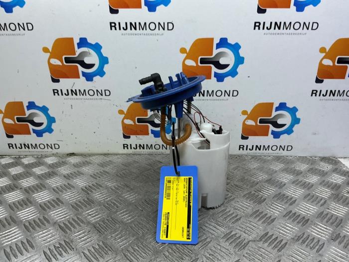 Gebruikte Tank element Pomp Seat Leon (KLB) 1.0 TSI 12V Prijs € 19,99 Margeregeling aangeboden door Autodemontage Rijnmond BV