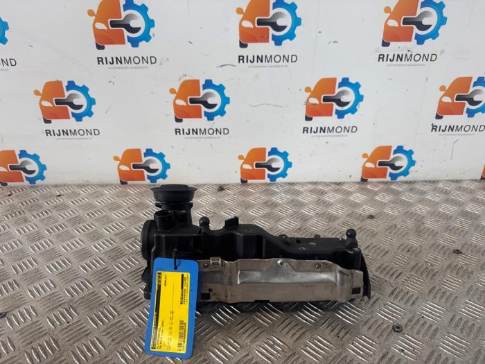 Gebruikte Kleppendeksel Volkswagen Polo V (6R) 1.4 TDI DPF BlueMotion technology Prijs op aanvraag aangeboden door Autodemontage Rijnmond BV