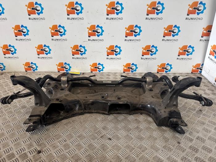 Gebruikte Subframe Lynk &amp; Co 01 1.5 PHEV Prijs op aanvraag aangeboden door Autodemontage Rijnmond BV