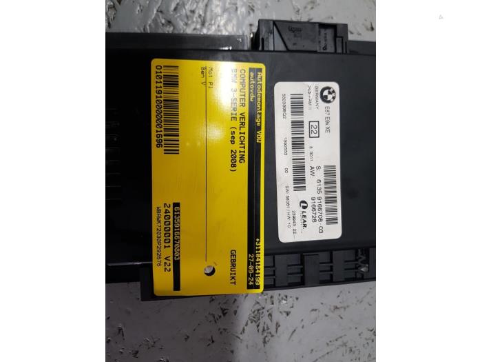 Computer Verlichting van een BMW 3 serie (E93) 320i 16V 2008