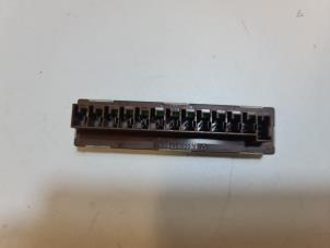 Gebruikte Stroomverdeler Mercedes A (W176) 1.6 A-180 16V Prijs € 11,00 Margeregeling aangeboden door Autodemontage VDW