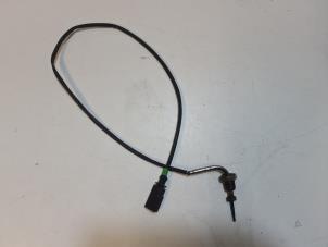 Gebruikte Uitlaat temperatuursensor Volkswagen Golf VII (AUA) 2.0 GTD 16V Prijs € 22,00 Margeregeling aangeboden door Autodemontage VDW