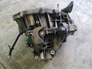 Gebruikte Versnellingsbak Renault Megane II (LM) 1.5 dCi 105 Prijs € 112,50 Margeregeling aangeboden door Autodemontage VDW