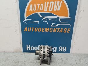 Gebruikte Dynamo Renault Captur (2R) 0.9 Energy TCE 12V Prijs € 40,00 Margeregeling aangeboden door Autodemontage VDW