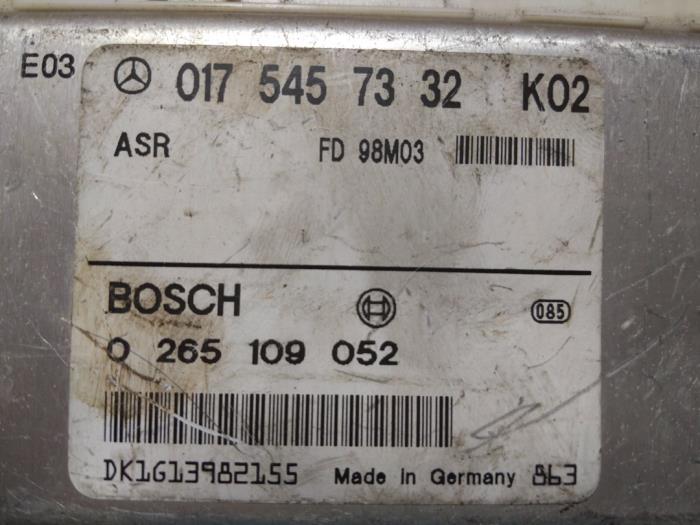 ABS Computer van een Mercedes-Benz E (W210) 2.4 E-240 V6 18V 2000