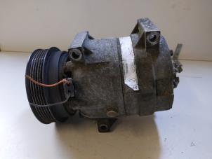 Gebruikte Pomp Airco Renault Scénic II (JM) 1.6 16V Bifuel Prijs € 30,00 Margeregeling aangeboden door Autodemontage VDW