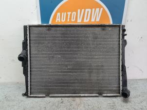 Gebruikte Radiateur BMW 3 serie (E93) 320i 16V Prijs € 37,00 Margeregeling aangeboden door Autodemontage VDW