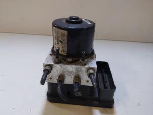 Gebruikte ABS Pomp BMW 3 serie (E90) 318i 16V Prijs € 37,00 Margeregeling aangeboden door Autodemontage VDW