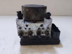 Gebruikte ABS Pomp Peugeot 208 I (CA/CC/CK/CL) 1.6 e-HDi FAP Prijs € 33,00 Margeregeling aangeboden door Autodemontage VDW