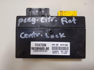 Gebruikte Deur module Peugeot 208 I (CA/CC/CK/CL) 1.6 e-HDi FAP Prijs € 74,00 Margeregeling aangeboden door Autodemontage VDW