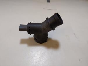 Gebruikte Waterpijp Volkswagen Caddy III (2KA,2KH,2CA,2CH) 2.0 SDI Prijs € 11,00 Margeregeling aangeboden door Autodemontage VDW