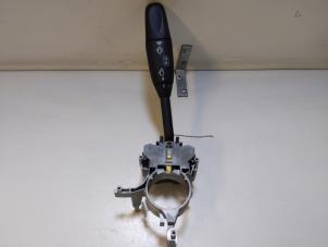 Gebruikte Schakelaar Richtingaanwijzer Mercedes E (W211) 2.6 E-240 V6 18V Prijs € 56,00 Margeregeling aangeboden door Autodemontage VDW