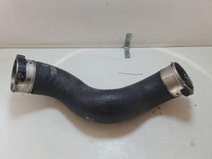 Gebruikte Intercooler Slang Mercedes C (W204) 2.2 C-250 CDI 16V BlueEFFICIENCY Prijs € 26,00 Margeregeling aangeboden door Autodemontage VDW