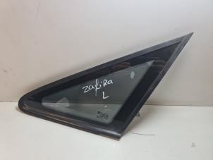 Gebruikte Driehoeks Ruit links-voor Opel Zafira (M75) 1.6 16V Prijs € 26,00 Margeregeling aangeboden door Autodemontage VDW