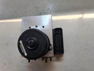 Gebruikte ABS Pomp Mercedes C Sportcoupé (C203) 2.2 C-200 CDI 16V Prijs € 44,00 Margeregeling aangeboden door Autodemontage VDW